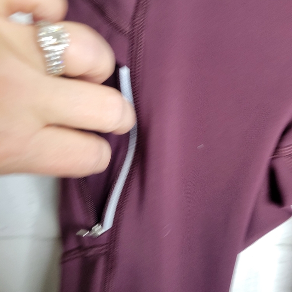 Athleta Burgundy Maroon Rainier Tight Leggings - Picture 4 of 5